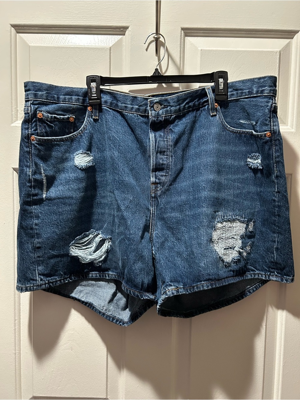Levi's Plus Size 501 Distressed Dark Blue Denim Shorts Size 22